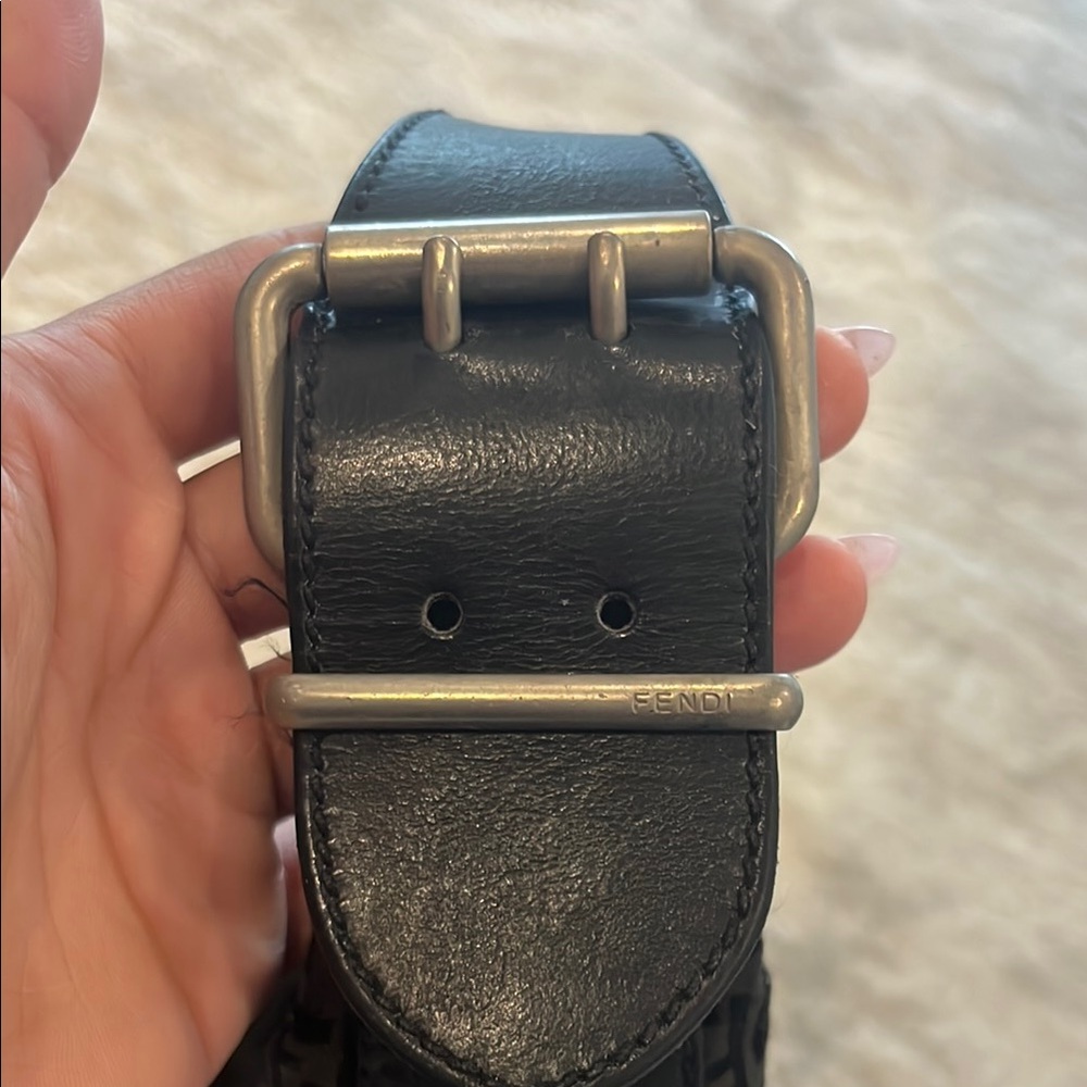 Fendi Black Oyster Bag - Picture 3 of 11